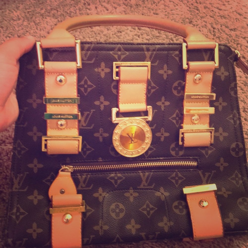 Louis Vuitton not authentic